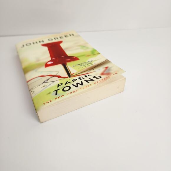 Paper Towns by John Green Young Adult Readers Mystery Genre Paperback Book - Picture 5 of 7
